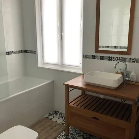 بيت للعطل Maison De Charme Entre La Campagne Et La *